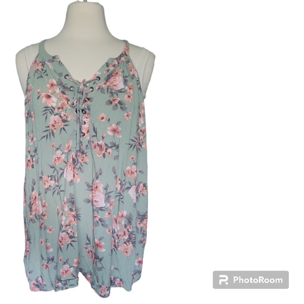 TORRID GREEN FLORAL TOP - 1X